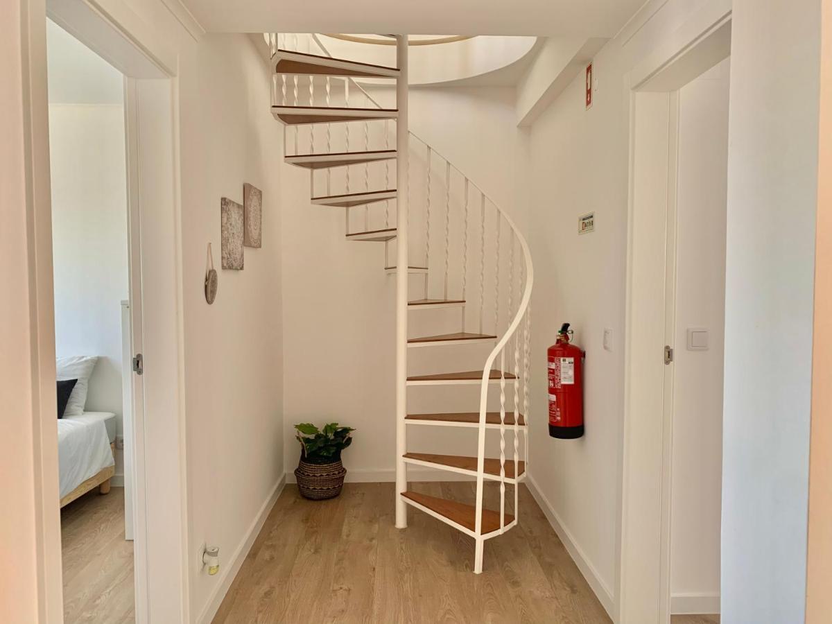 Barardo Street Villa บาเลียล ภายนอก รูปภาพ